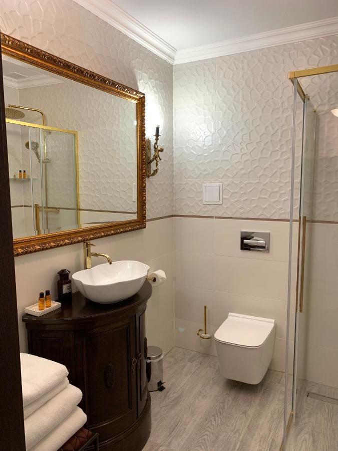 Apartament Palacowy Polonia Z Miejscem Parkingowym Λοτζ Εξωτερικό φωτογραφία